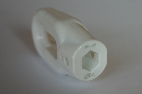 Markisenöse oval aus Kunststoff weiß Bohrung 10 mm Sechskant (auch für 10 mm rund geeignet)